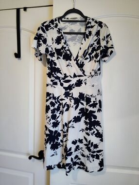 AUQCO Blue and White Floral Midi Dress